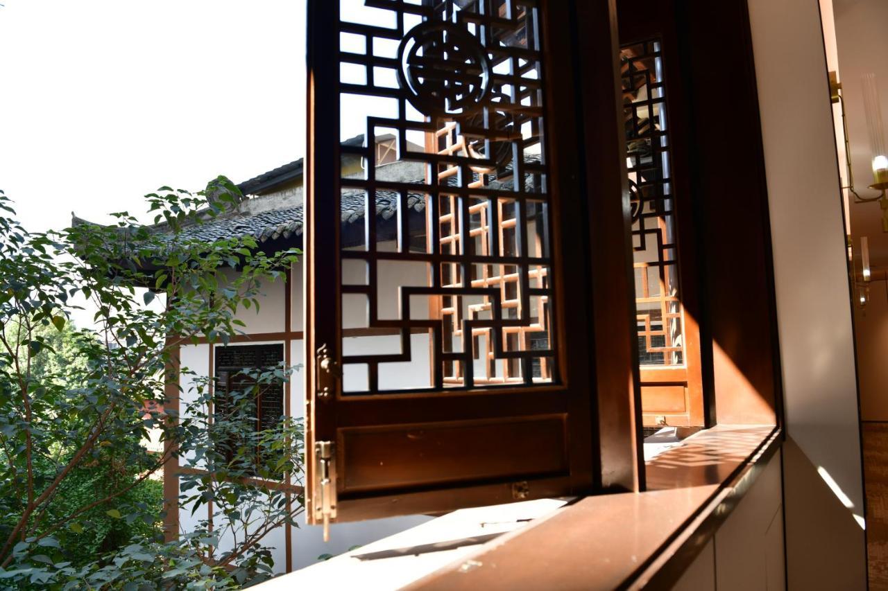 Xishu Garden Inn - Travel Agency Service - Car Rent Service - English Speaking Chengdu Eksteriør bilde