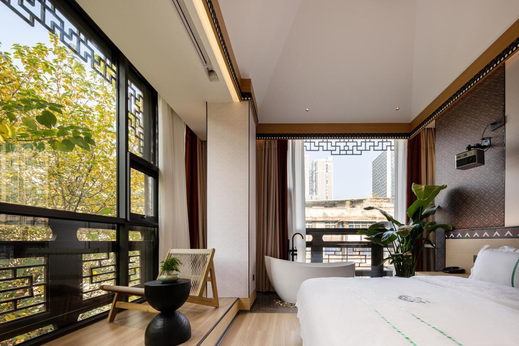 Xishu Garden Inn - Travel Agency Service - Car Rent Service - English Speaking Chengdu Eksteriør bilde