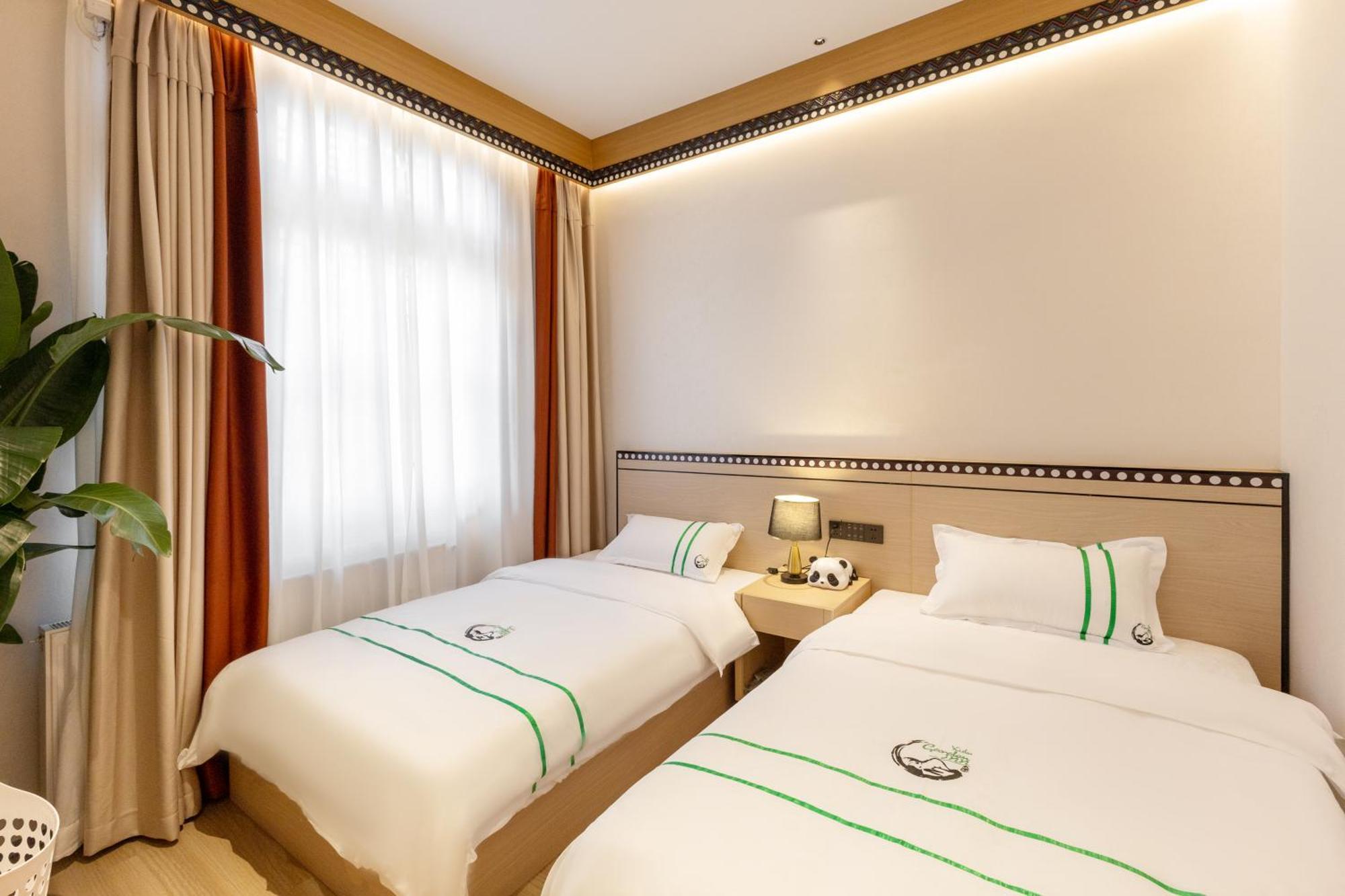 Xishu Garden Inn - Travel Agency Service - Car Rent Service - English Speaking Chengdu Eksteriør bilde
